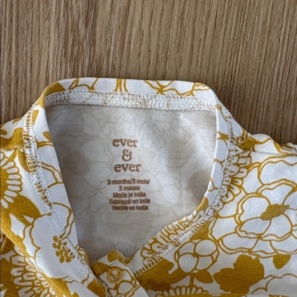 Ever & Ever Baby Footed Sleeper‎ 0-3M Yellow Floral Snap Pajamas